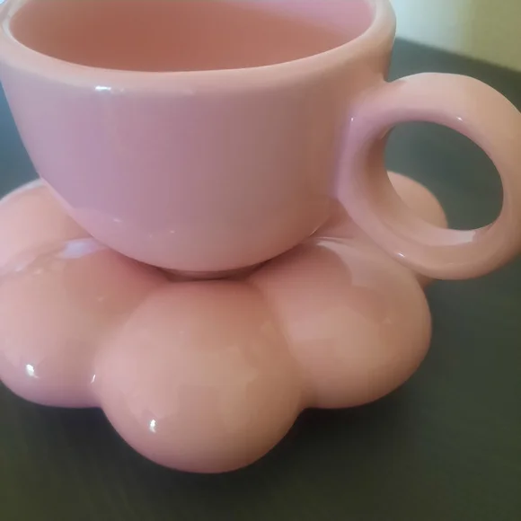 Ceria Pink Cloud Saucer & Cup Set - Picture 6 of 8